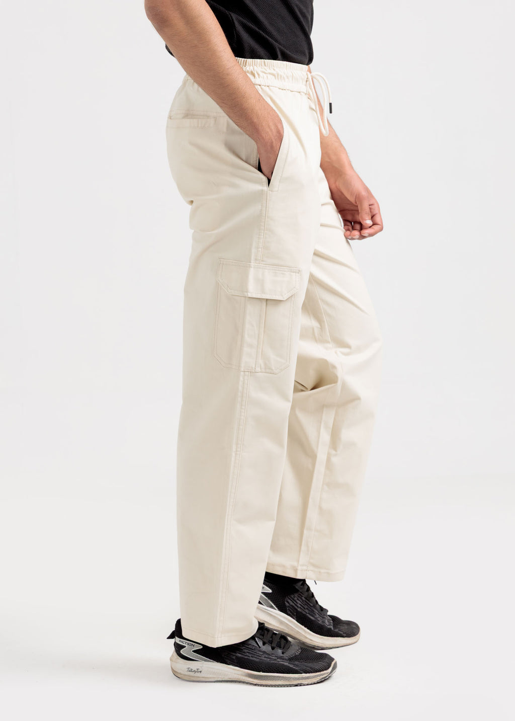 Relaxed Fit Cotton Cargo Trousers – Ivory