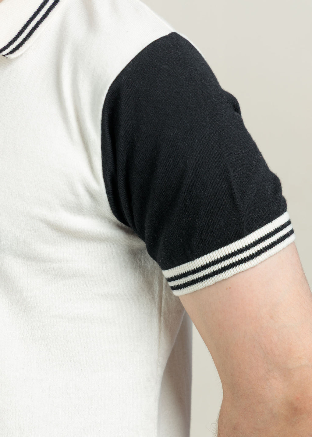 Contrast Sleeve Knit Polo-White&Black